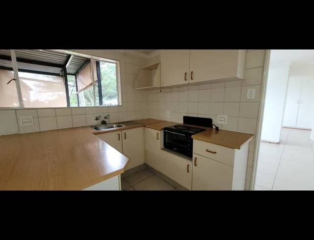 3 BEDROOM HOUSE FOR SALE IN SOUTH CREST